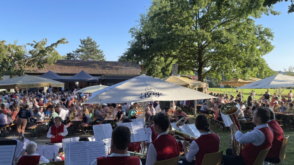 mittelbiberach-sommerfest-2024-montag-musik-mv-rissegg-rindenmoos