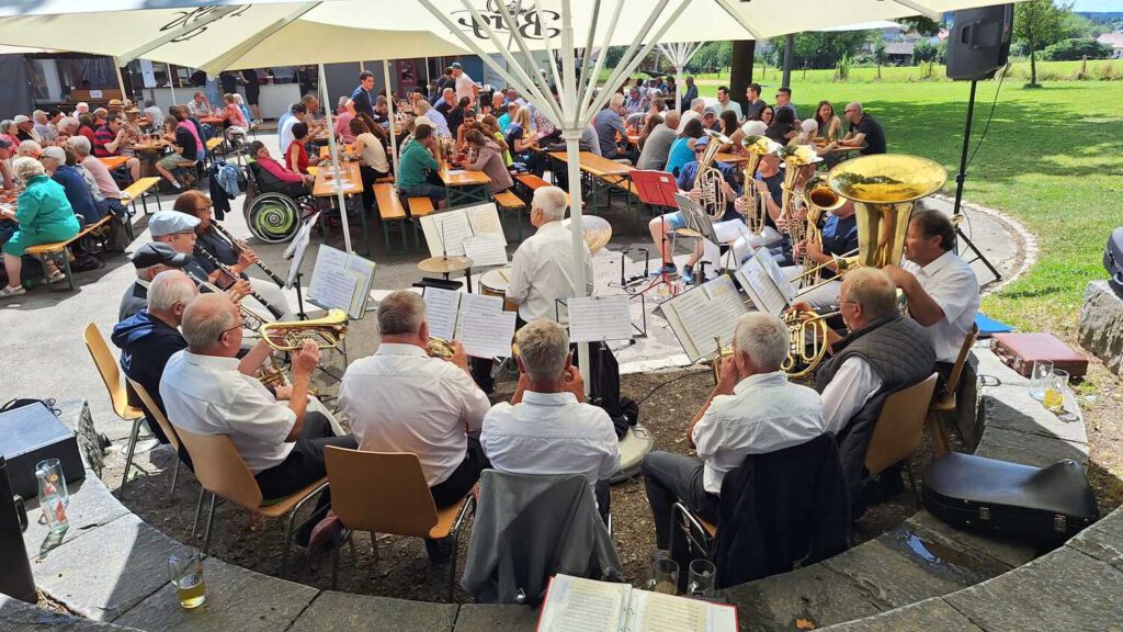 musikverein-mittelbiberach-sommerfest-2024-sonntag-oldies